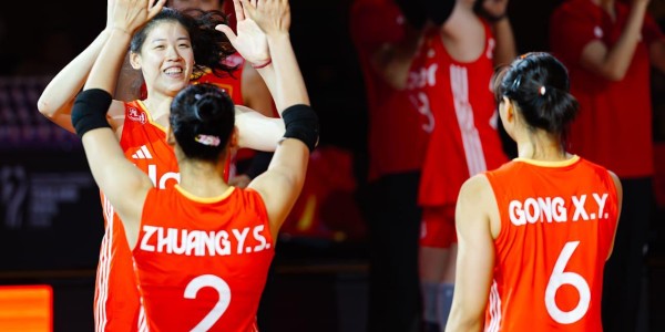 开云体育-轰23分夺开门红！中国女排又一22岁王牌崛起：世锦赛首秀真强硬