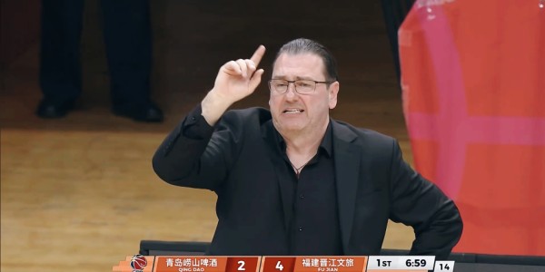 kaiyun-30分惨败！2大新援难挽3连败，CBA关键1战：青岛摧枯拉朽升第5！