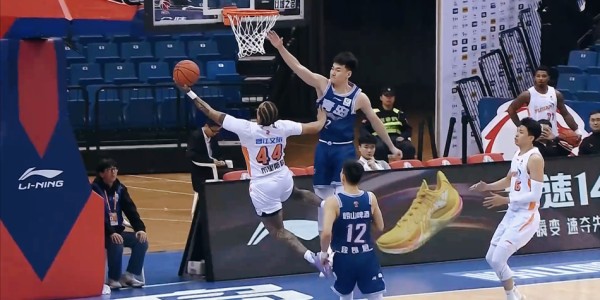 kaiyun-30分惨败！2大新援难挽3连败，CBA关键1战：青岛摧枯拉朽升第5！