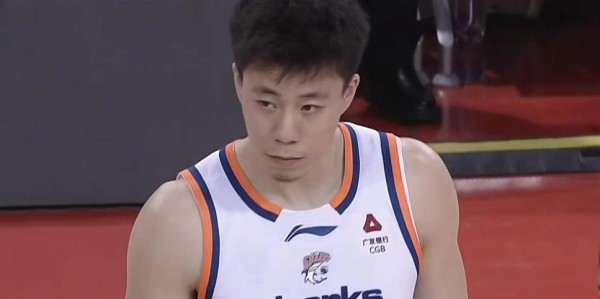 开云体育官网登录-上海男篮21分大胜，古德温24+7+8张镇麟12+6+5，姜伟泽12投3中