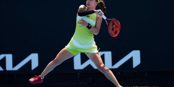 73分钟速胜过关！朱琳直落两盘轻松横扫，重返澳网正赛一步之遥